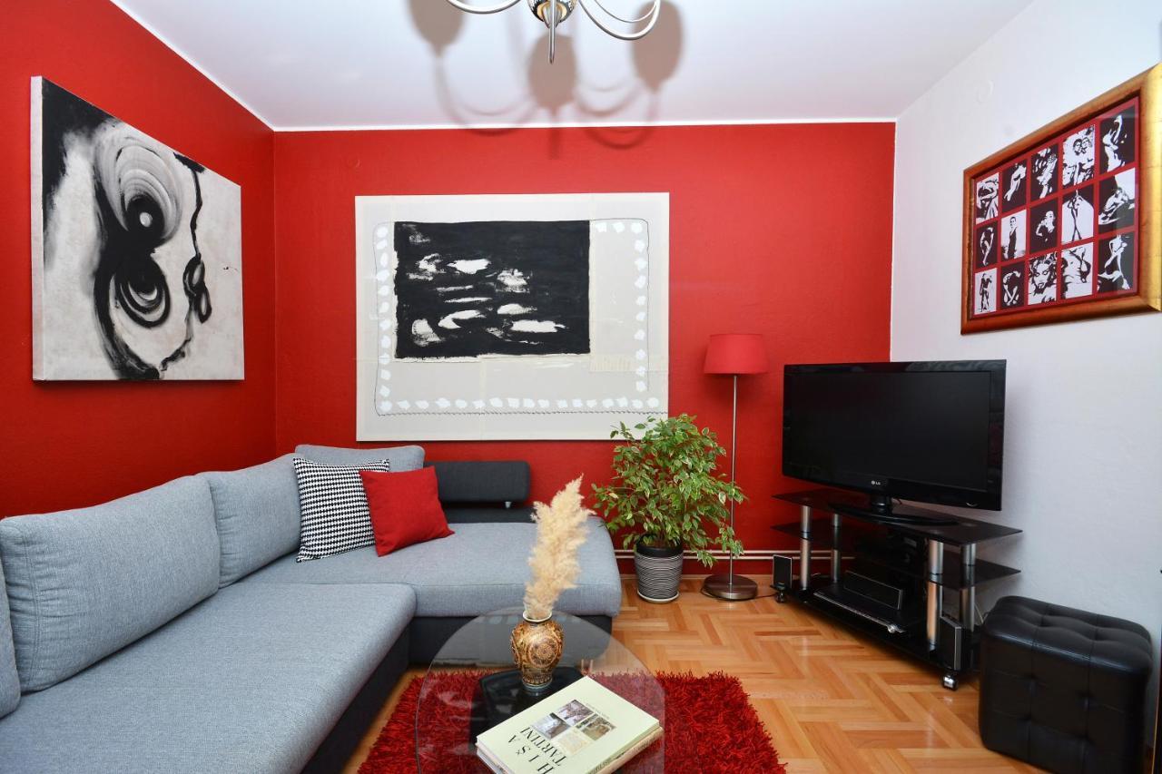 Artsy Apartment Klis Exterior photo